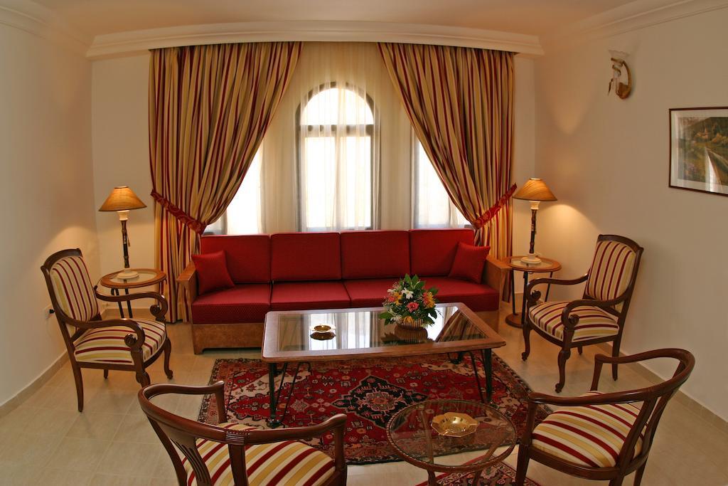 Valley View Hotel - Hammana Екстер'єр фото