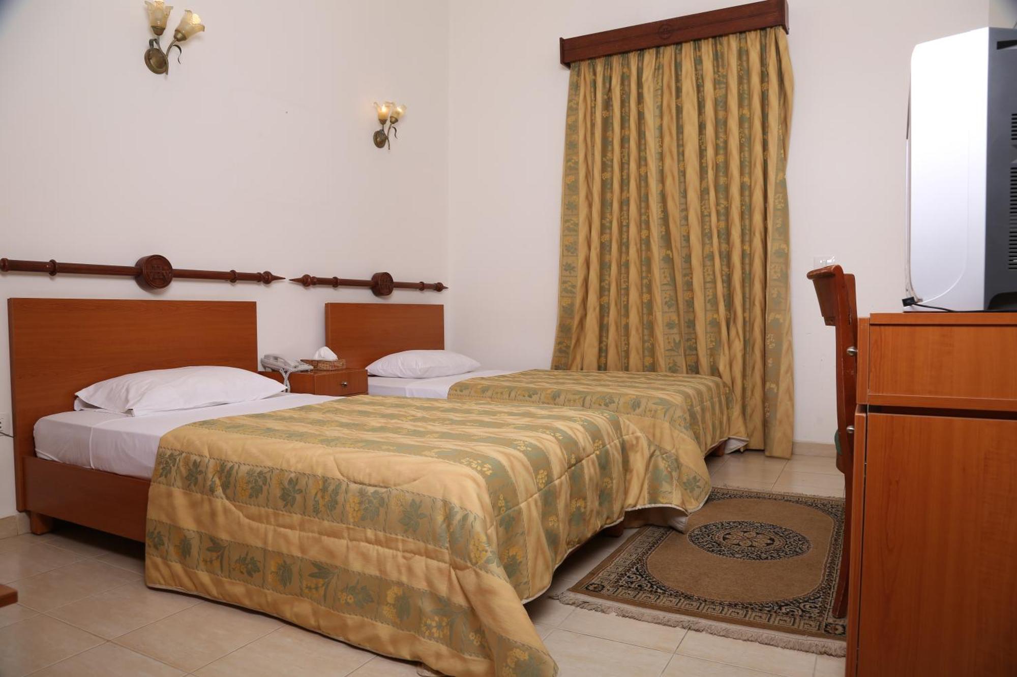 Valley View Hotel - Hammana Екстер'єр фото